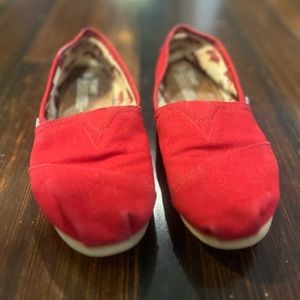 Tom’s Red Canvas Shoes, W8